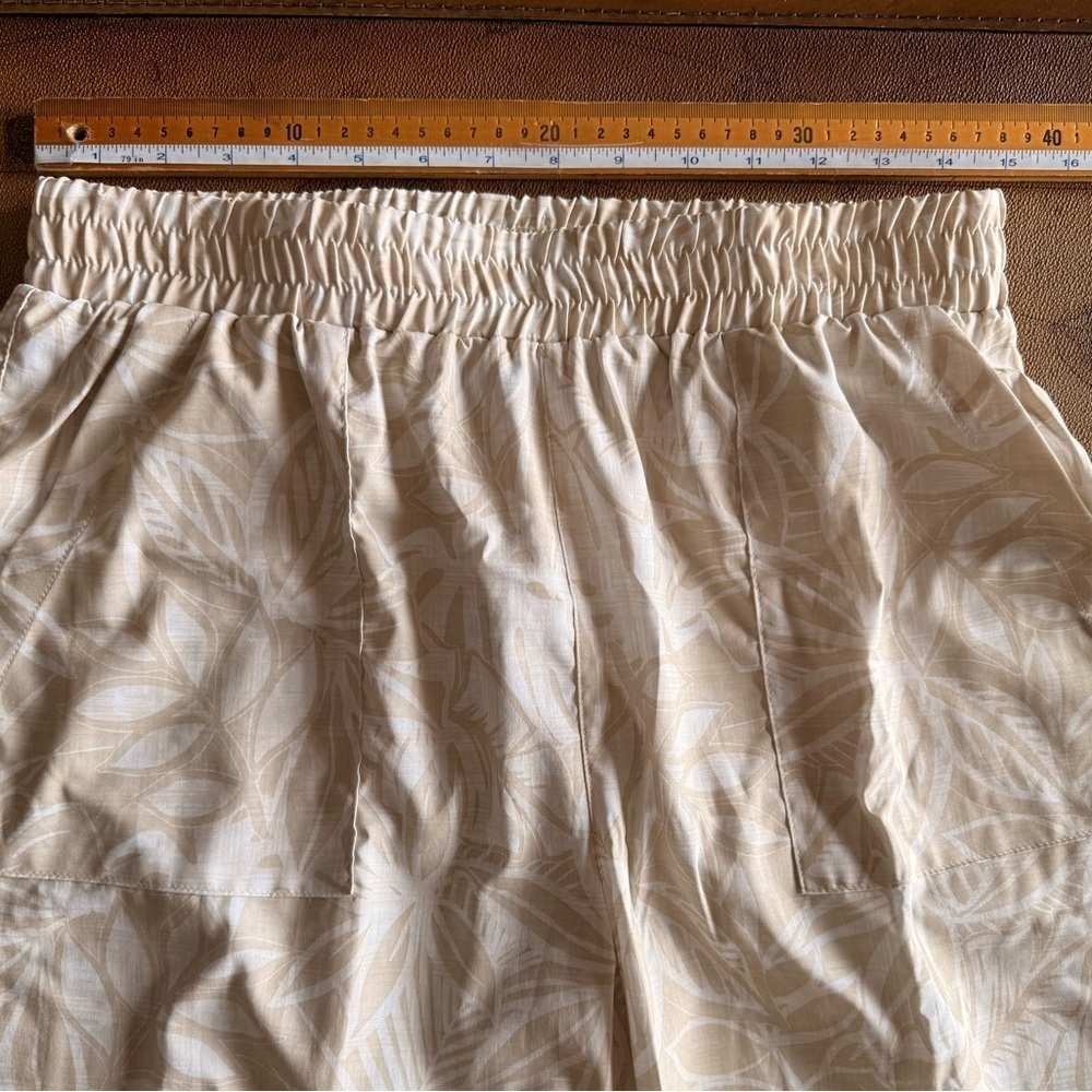 Ripskirt Hawaii Cream Patterned Cropped Pants - Picture 11 of 14